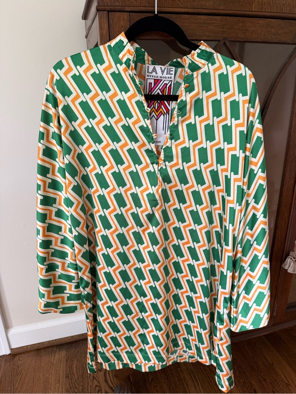 La Vie Style House Women’s Green & Orange Geometric Mini Caftan
